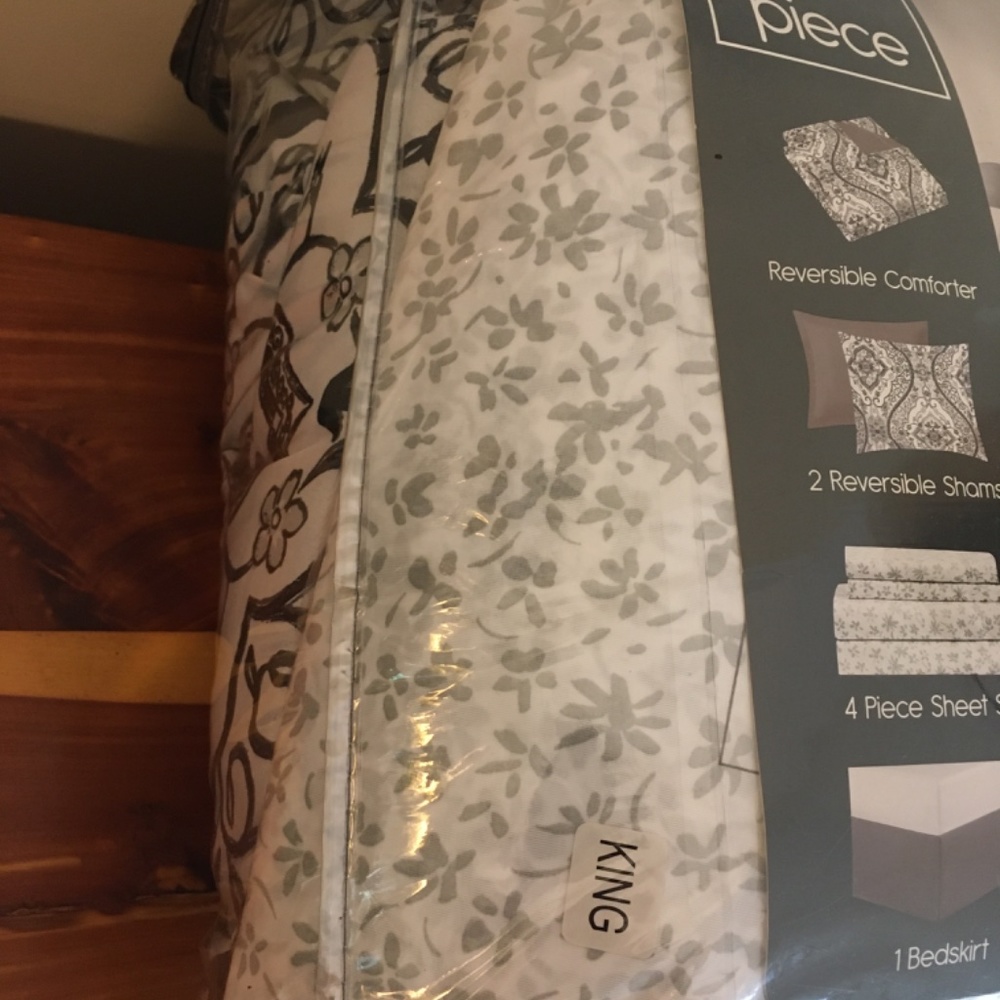 King comforter set - Picture 11 of 12